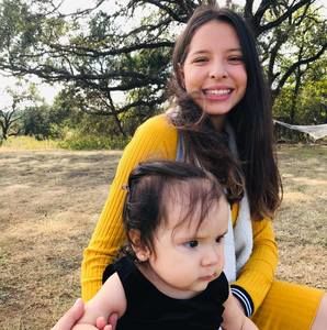 Meet your Posher, Elizabeth